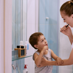 Amener les enfants à se brosser les dents