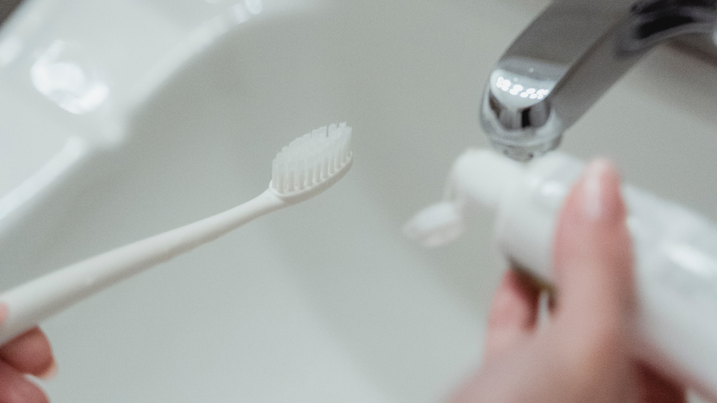 Tooth Tips | Toothbrush 101 | Pur Dental Center